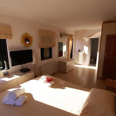 Kommeno Bay 1 *